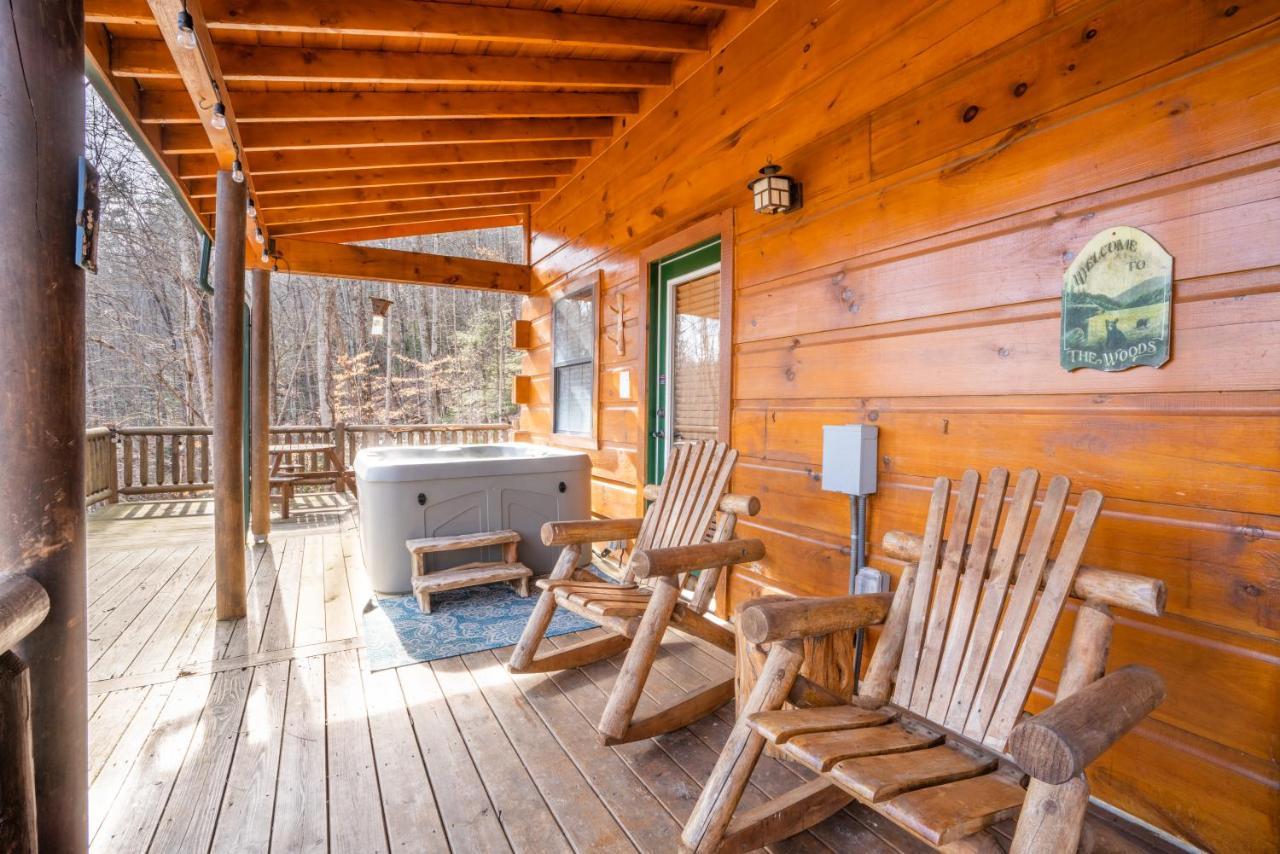 Moonshine Ridge With Hot Tub And Fire Pit Hébergement de vacances