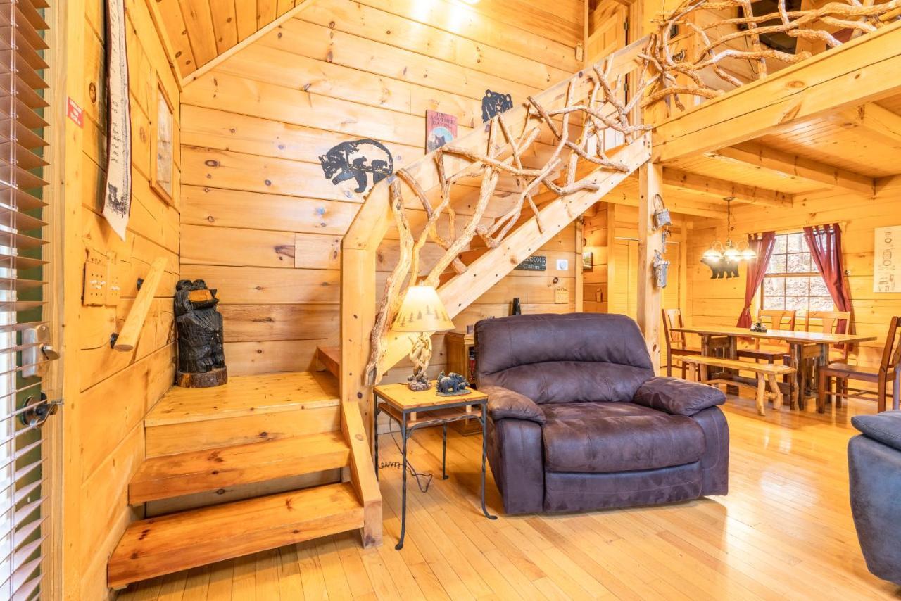 Moonshine Ridge With Hot Tub And Fire Pit Hébergement de vacances Pigeon Forge
